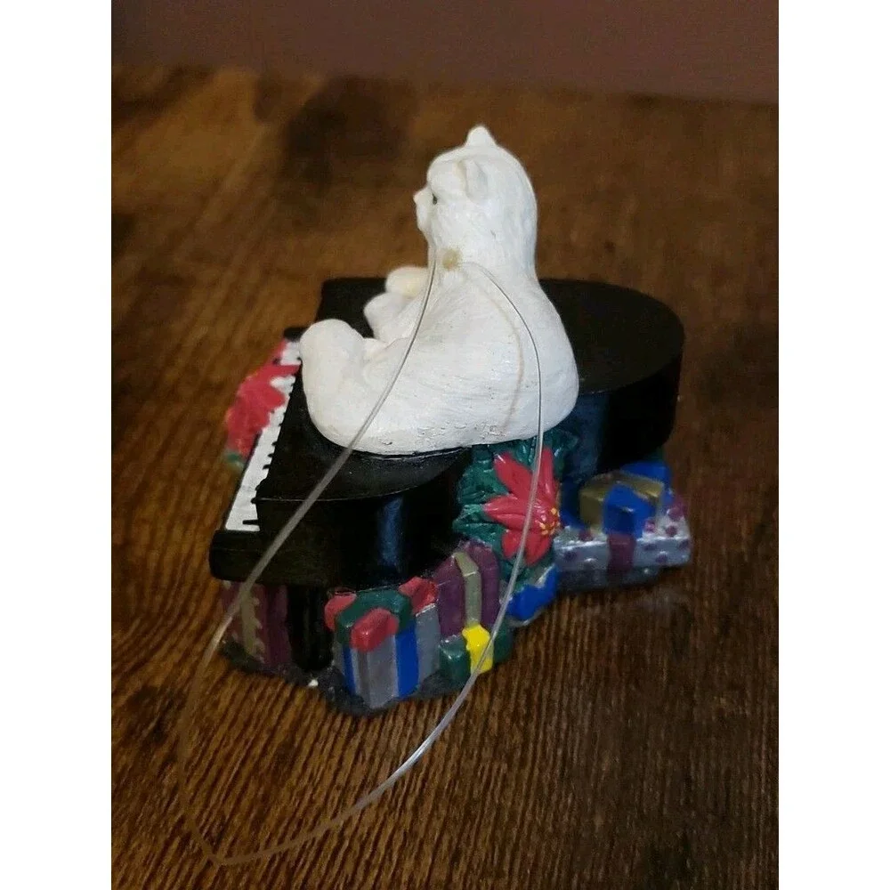 Fancy Feast 1994 Resin Christmas Ornament White Cat On Piano With Presents Kitty